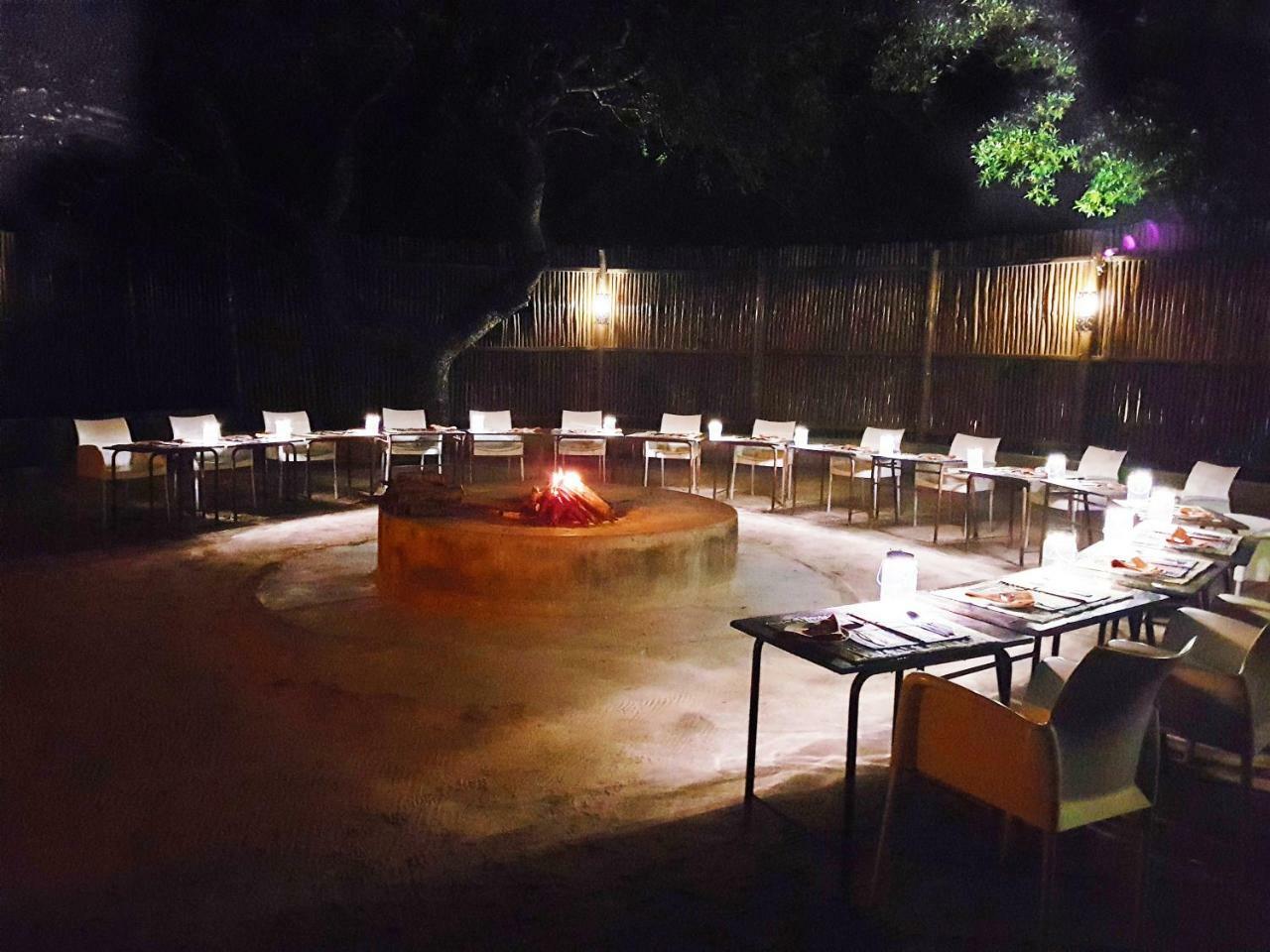 Pezulu Tree House Lodge Hoedspruit Exterior photo